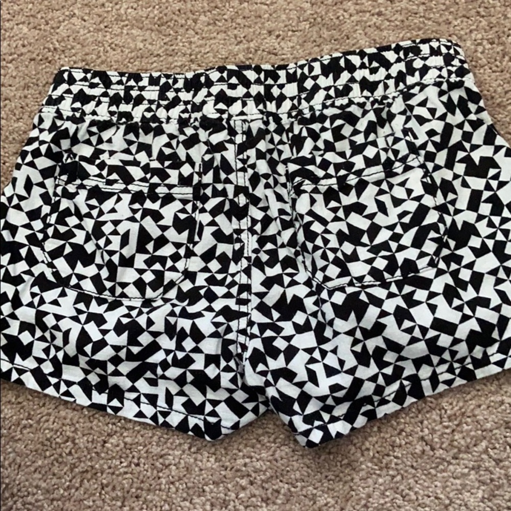 Cloth shorts - Picture 2 of 3